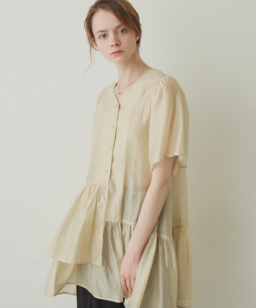 idem(イデム)の「sheer tiered tunic blouse/ティアードチュニックブラウス(チュニック・レディース・アイボリー/ブラック・FREE)」の22枚目の写真
