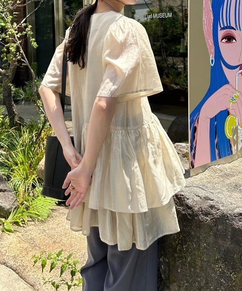 idem(イデム)の「sheer tiered tunic blouse/ティアードチュニックブラウス(チュニック・レディース・アイボリー/ブラック・FREE)」の18枚目の写真