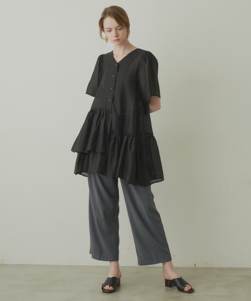 idem(イデム)の「sheer tiered tunic blouse/ティアードチュニックブラウス(チュニック・レディース・アイボリー/ブラック・FREE)」の9枚目の写真