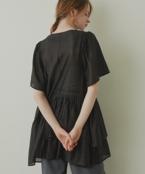 idem(イデム)の「sheer tiered tunic blouse/ティアードチュニックブラウス(チュニック・レディース・アイボリー/ブラック・FREE)」の12枚目の写真