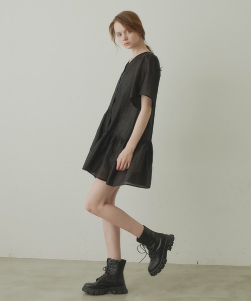 idem(イデム)の「sheer tiered tunic blouse/ティアードチュニックブラウス(チュニック・レディース・アイボリー/ブラック・FREE)」の7枚目の写真