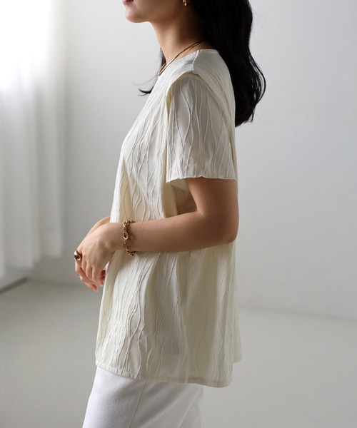 amini(アミニ)の「【2023 S/S 新作】ウェーブ柄5分袖肩タックトップス(Tシャツ/カットソー・レディース・ホワイト/ブラック・MEDIUM)」の7枚目の写真