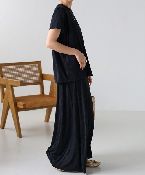 amini(アミニ)の「【2023 S/S 新作】ウェーブ柄5分袖肩タックトップス(Tシャツ/カットソー・レディース・ホワイト/ブラック・MEDIUM)」の9枚目の写真