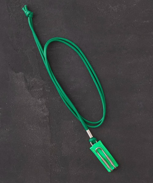 ED ROBERT JUDSON(エドロバートジャドソン)の「ED ROBERT JUDSON spring clip neck holder (CLIX)(B01LEAC/B01SEAC-15LS)(ネックレス・メンズ・ブラック/グリーン/グレー/オレンジ/ブラウン・FREE)」の4枚目の写真