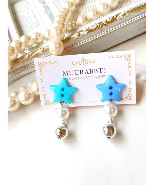 tone(トーン)の「【MUURABBTI】星ボタンのピアス (MA)(ピアス(両耳用)・レディース・ブルー/ベージュ系その他/ピンク/イエロー系その他/ピンク系その他/その他/ホワイト・FREE)」の1枚目の写真