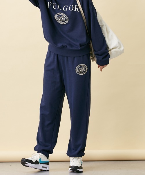 Le temps riche（ルタンリッシュ）の「【セットアップ対応】フラワーロゴスエットパンツ＜Le temps riche＞（その他パンツ・レディース・アイボリー/ネイビー・L/M/LL）」の7枚目の写真