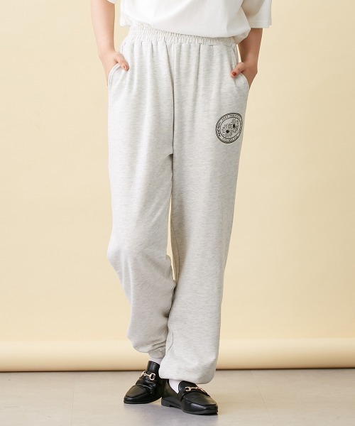 Le temps riche（ルタンリッシュ）の「【セットアップ対応】フラワーロゴスエットパンツ＜Le temps riche＞（その他パンツ・レディース・アイボリー/ネイビー・L/M/LL）」の11枚目の写真