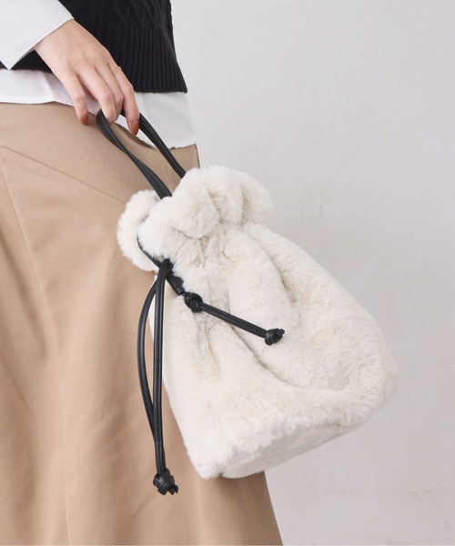 Chez toi（シェトワ）の「ファー巾着ショルダーBAG（トートバッグ・レディース・モカ/アイボリー/ブラウン/チャコールグレー・FREE）」の7枚目の写真