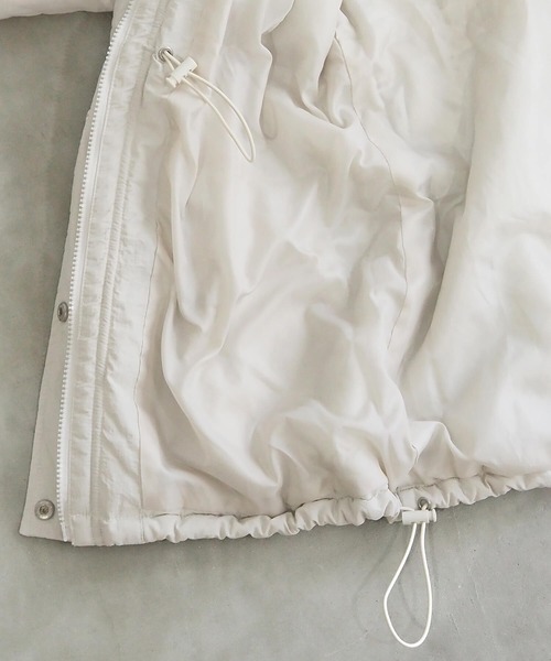 tiptop(ティップトップ)の「【マルチway】ウェストスピンドル中綿フードブルゾン(ダウンジャケット/コート・レディース・オフホワイト/ブラック/アイボリー・FREE)」の11枚目の写真