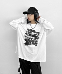 LVEU. | 【LVEU.】グラフィティアートロングTシャツ / トップス カットソー ロンT オーバーサイズ プリントT ホワイト ブラック(Tシャツ/カットソー)