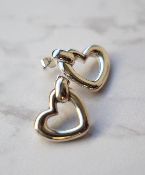 PHILIPPE AUDIBERT(フィリップ オーディベール)の「PHILIPPE AUDIBERT/フィリップオーディベール/Soling Earring(ピアス(両耳用)・レディース・シルバー・F)」の2枚目の写真