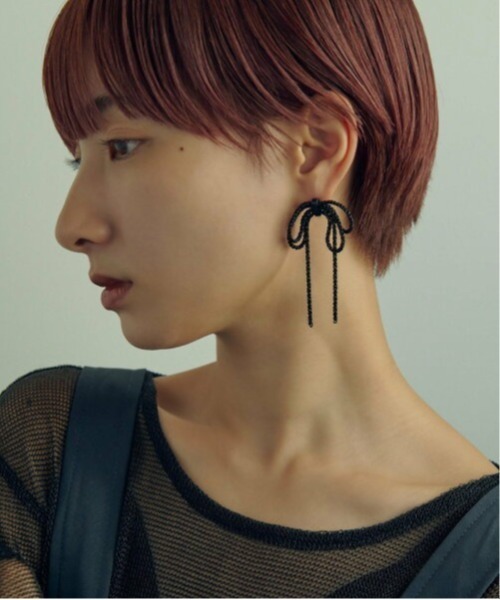 GOLDY（ゴールディ）の「【GOLDY】レイヤード チェーン リボン イヤリング / 2231111※（イヤリング・レディース・ブラック/ゴールド/シルバー・FREE）」の4枚目の写真