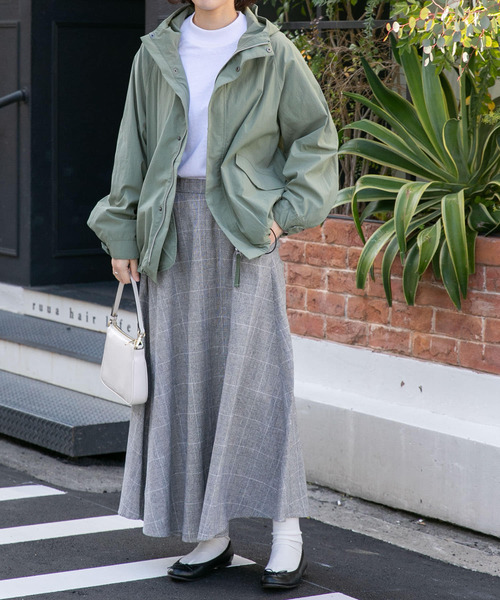 FORK&SPOON(フォークアンドスプーン)の「FORK&SPOON 撥水ショートマウンテンパーカー(マウンテンパーカー・レディース・ホワイト系その他/カーキ・1)」の20枚目の写真