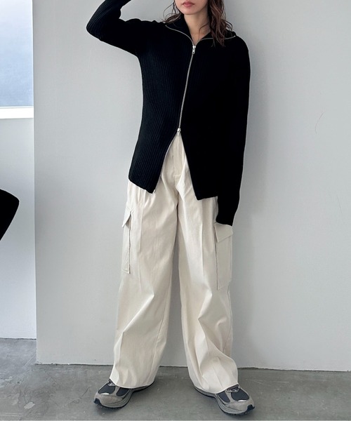 feepur（フェピュール）の「スリータックカーゴパンツ（カーゴパンツ・レディース・チャコールグレー/アイボリー/カーキ・SMALL/MEDIUM）」の11枚目の写真