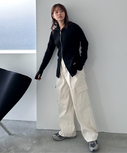 feepur（フェピュール）の「スリータックカーゴパンツ（カーゴパンツ・レディース・チャコールグレー/アイボリー/カーキ・SMALL/MEDIUM）」の12枚目の写真