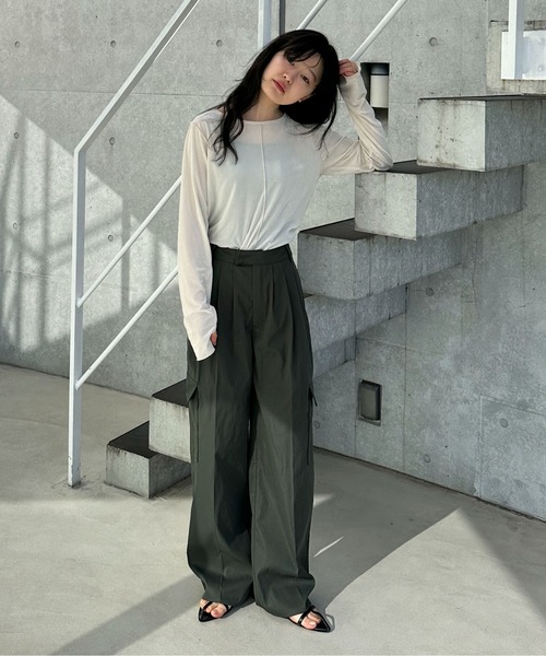 feepur（フェピュール）の「スリータックカーゴパンツ（カーゴパンツ・レディース・チャコールグレー/アイボリー/カーキ・SMALL/MEDIUM）」の16枚目の写真