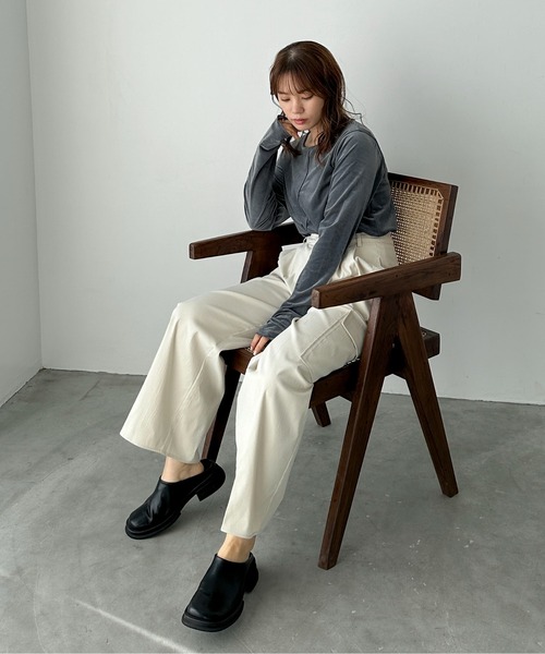 feepur（フェピュール）の「スリータックカーゴパンツ（カーゴパンツ・レディース・チャコールグレー/アイボリー/カーキ・SMALL/MEDIUM）」の9枚目の写真