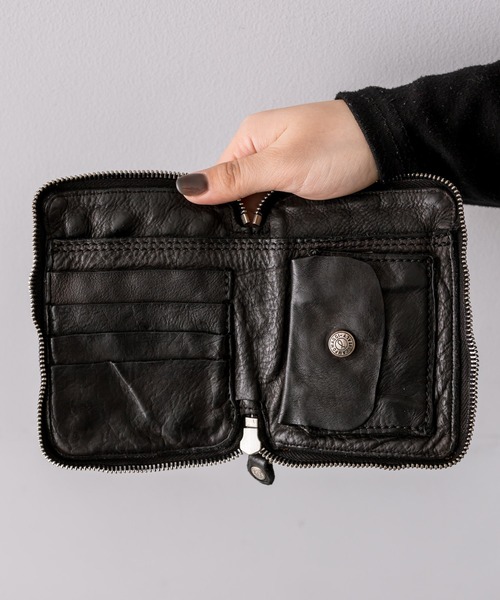 CAMPOMAGGI（カンポマッジ）の「【CAMPOMAGGI(カンポマッジ)】《牛革》ear別注スタッズ折り財布（財布・レディース・ブラック・FREE）」の8枚目の写真