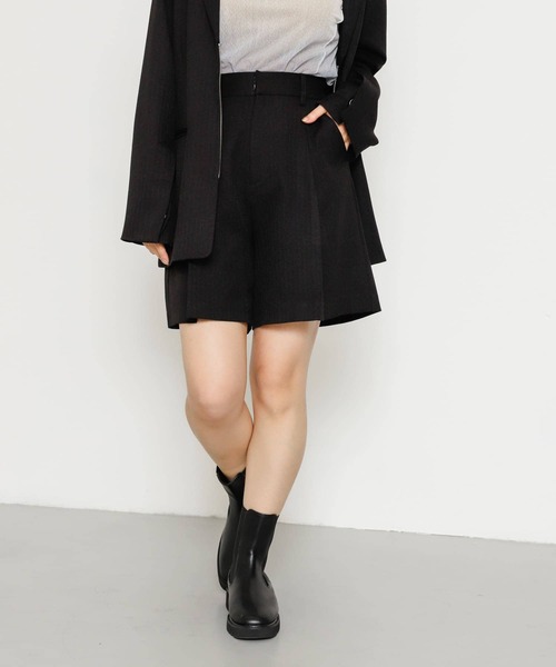 SENSE OF PLACE by URBAN RESEARCH（センスオブプレイスバイアーバンリサーチ）の「タックバミューダパンツ（その他パンツ・レディース・グレー/ベージュ/ブラック・SMALL/MEDIUM）」の13枚目の写真