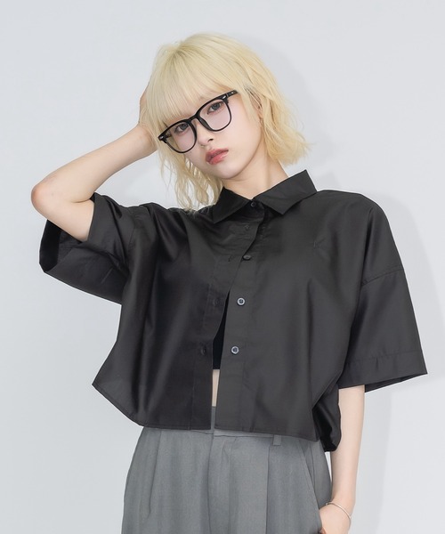 17HR（セブンティーンアワーズ）の「ロゴ刺繍半袖シャツ（シャツ/ブラウス・レディース・ブルー/ブラック/ホワイト・FREE）」の22枚目の写真