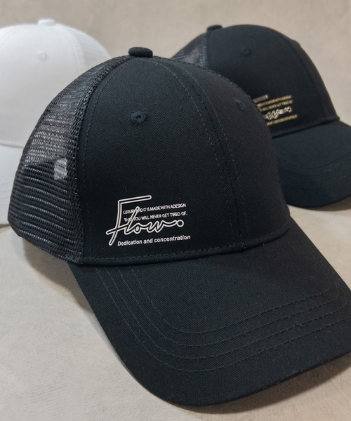 BAYBLO(ベイブロ)の「(KS)FLOW ロゴ シリコンプリント メッシュ キャップ(キャップ・メンズ・ホワイト×ブラック/ブラック×ホワイト/ブラック×ゴールド・FREE)」の2枚目の写真