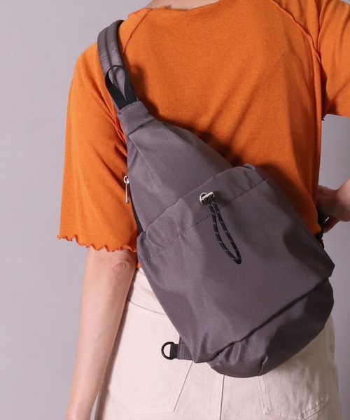 Legato Largo（レガートラルゴ）の「(LF)【Legato Largo】ドロスト クロス ボディバッグ（ボディバッグ/ウエストポーチ・レディース・アイボリー/ブラック/グレー/ベージュ・ONE SIZE）」の3枚目の写真