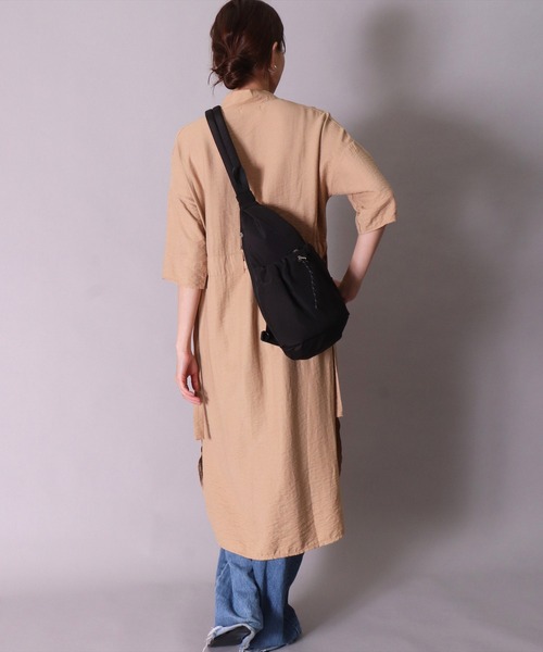 Legato Largo（レガートラルゴ）の「(LF)【Legato Largo】ドロスト クロス ボディバッグ（ボディバッグ/ウエストポーチ・レディース・アイボリー/ブラック/グレー/ベージュ・ONE SIZE）」の7枚目の写真