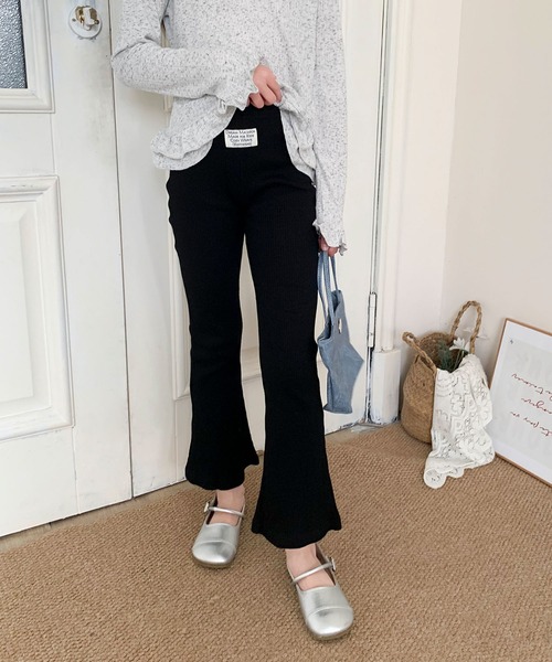 aimoha（アイモハ）の「【aimoha-KIDS-】9分丈　セミフレアパンツ (OG)（その他パンツ・キッズ・ライトグレー/ダークグレー/ピンク/ブラック/ライトピンク/ブルー・100/90/80/130/120/110/160/140/150）」の2枚目の写真