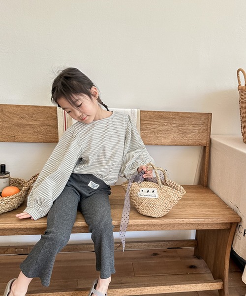 aimoha（アイモハ）の「【aimoha-KIDS-】9分丈　セミフレアパンツ (OG)（その他パンツ・キッズ・ライトグレー/ダークグレー/ピンク/ブラック/ライトピンク/ブルー・100/90/80/130/120/110/160/140/150）」の17枚目の写真