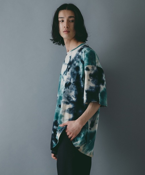 brknhome（ブロークンホーム）の「【brknhome/ブロークンホーム】オーバーサイズ　タイダイプリントTシャツ（Tシャツ/カットソー・メンズ・グリーン/レッド/ブルー・LARGE/MEDIUM）」の7枚目の写真