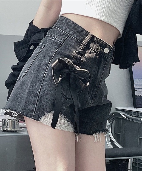 B'day（ビーデイ）の「【 B'day / ビーデー 】ダメージデニム ハイウエストワイドレッグAラインパンツ リボンアクセント（デニムパンツ・レディース・ブラック/ブルー・SMALL/LARGE/MEDIUM）」の22枚目の写真