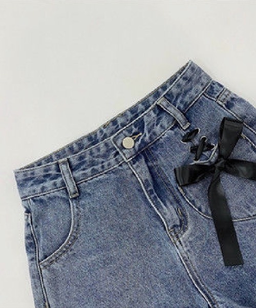 B'day（ビーデイ）の「【 B'day / ビーデー 】ダメージデニム ハイウエストワイドレッグAラインパンツ リボンアクセント（デニムパンツ・レディース・ブラック/ブルー・SMALL/LARGE/MEDIUM）」の15枚目の写真