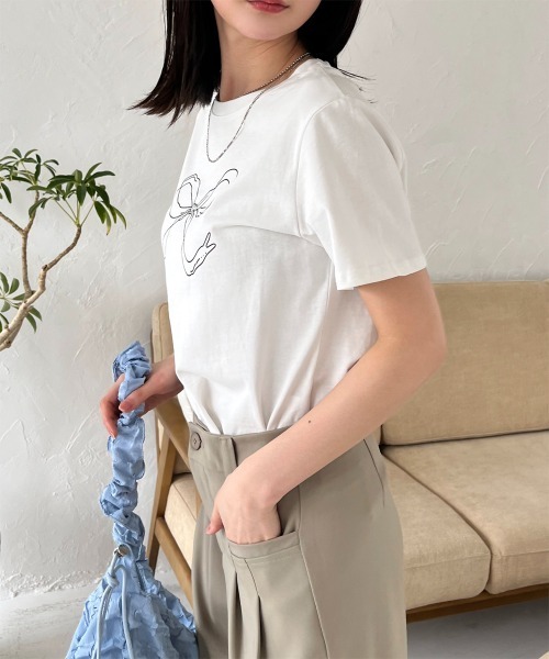 Rejoule(リジュール)の「手書きタッチリボンプリントTシャツ(Tシャツ/カットソー・レディース・オフホワイト/ブラック・FREE)」の21枚目の写真