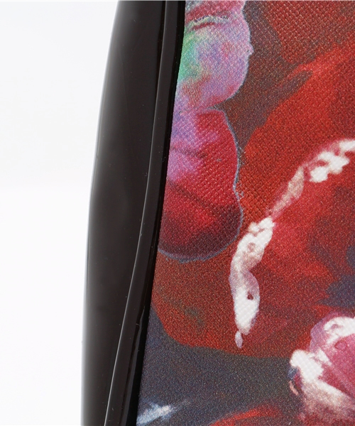 Desigual（デシグアル）の「「Desigual/デシグアル」フラワープリントエナメルボストンバッグ（ボストンバッグ・レディース・ワインレッド・ONE SIZE）」の4枚目の写真