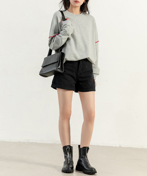 DAY CLOSET(デイ クローゼット)の「レディース バイカラーオーバーロックスウェット(スウェット・レディース・チャコールグレー/グレー/アイボリー・FREE)」の12枚目の写真