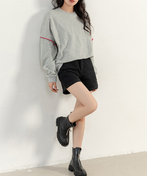 DAY CLOSET(デイ クローゼット)の「レディース バイカラーオーバーロックスウェット(スウェット・レディース・チャコールグレー/グレー/アイボリー・FREE)」の11枚目の写真