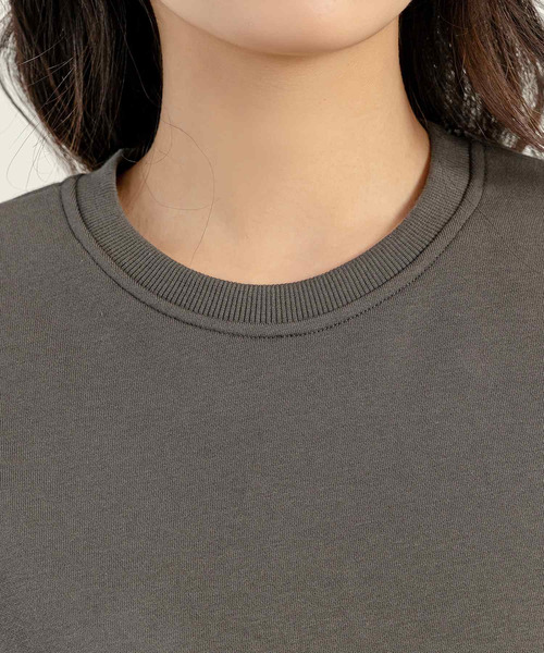 DAY CLOSET(デイ クローゼット)の「レディース バイカラーオーバーロックスウェット(スウェット・レディース・チャコールグレー/グレー/アイボリー・FREE)」の9枚目の写真