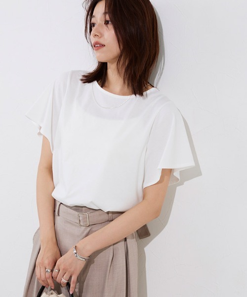 Pierrot(ピエロ)の「ひんやりシルキーフレアスリーブカットソー(Tシャツ/カットソー・レディース・ライトベージュ/ブラック/オフホワイト/ネイビー・M/L)」の5枚目の写真