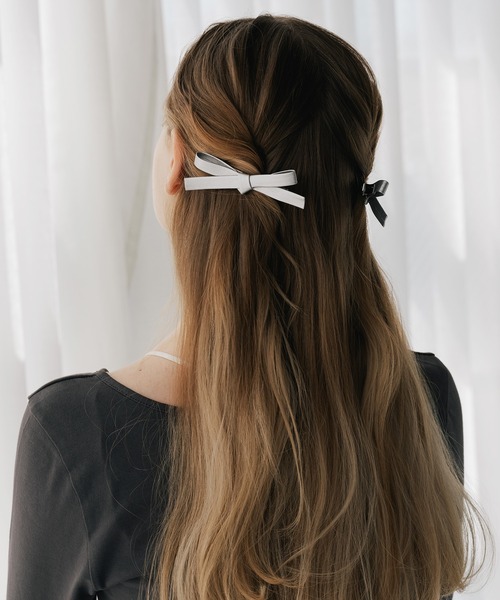 リボンのヘアクリップ２つ SPINNS ヘアクリップ 「2個セット」リボンミニヘアクリップ