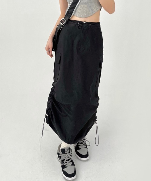 NANEA(ナネア)の「サイドドロストカーゴスカート(スカート・レディース・チャコールグレー/ブラック・SMALL/MEDIUM/LARGE)」の7枚目の写真