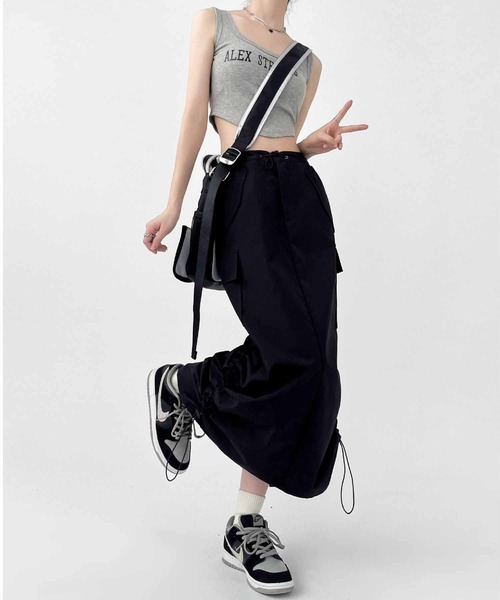 NANEA(ナネア)の「サイドドロストカーゴスカート(スカート・レディース・チャコールグレー/ブラック・SMALL/MEDIUM/LARGE)」の19枚目の写真