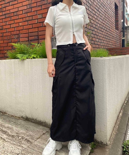 NANEA(ナネア)の「サイドドロストカーゴスカート(スカート・レディース・チャコールグレー/ブラック・SMALL/MEDIUM/LARGE)」の4枚目の写真
