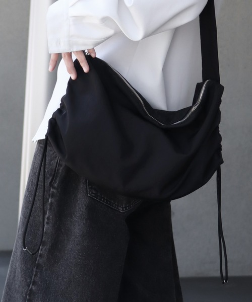 welise（ウェライズ）の「【welise/ウェライズ】HQヘビーナイロン ダブルギャザーストリングショルダーバッグ（ショルダーバッグ・メンズ・ブラック/チャコールグレー・FREE）」の21枚目の写真