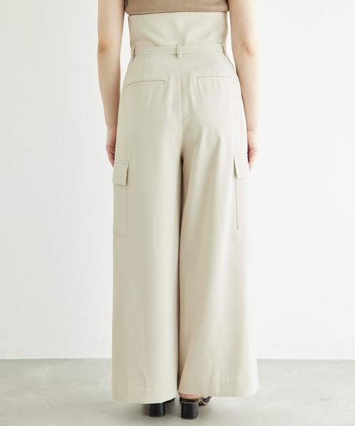 ROPE' PICNIC(ロペピクニック)の「アシンメトリータックパンツ(その他パンツ・レディース・ブラック/ベージュ系その他・36/38/40)」の13枚目の写真
