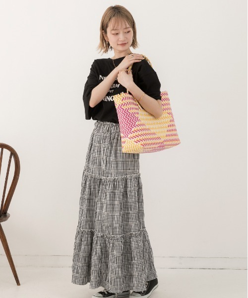 ad thie(アドティエ)の「2サイズ・マルチカラー パサールバッグ(トートバッグ・レディース・サックスブルー系/ブラック×ホワイト/イエロー系1/ブルー系/ブラック系/イエロー系2/ネイビー系/グレー系・MEDIUM/LARGE)」の18枚目の写真