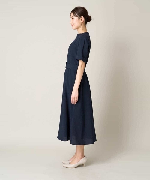 a.v.v（アーヴェヴェ）の「【接触冷感/洗える】ベルテッドフレアワンピース（ワンピース・レディース・ネイビー/ベージュ・36/38/40/34/42）」の14枚目の写真