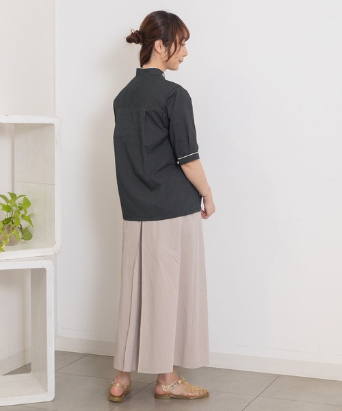 POU DOU DOU（プードゥドゥ）の「＜WEB限定＞スタンドカラーフラワー刺繍5分袖ブラウス（シャツ/ブラウス・レディース・オフホワイト/ブラック・3）」の8枚目の写真