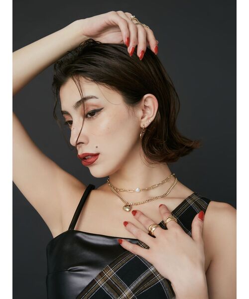 EVRIS（エヴリス）の「HEART MOTIF ダブルチェーンネックレス（ネックレス・レディース・シルバー/ゴールド・FREE）」の4枚目の写真