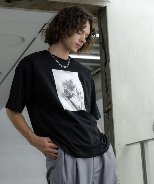 HARE(ハレ)の「フラワーモチーフハクプリントカット(HARE)(Tシャツ/カットソー・メンズ・パープル/ホワイト/ブラック・FREE)」の11枚目の写真