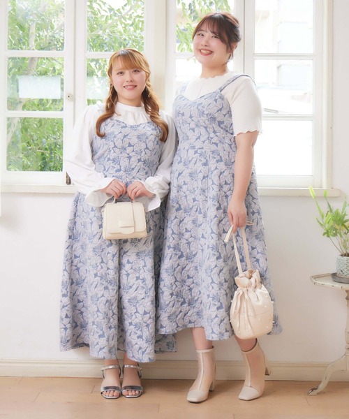 u plume(ユープリュム)の「ふくれジャガード花柄キャミソールワンピース(ワンピース・レディース・ブラック/ベージュ・LL/3L/4L)」の8枚目の写真
